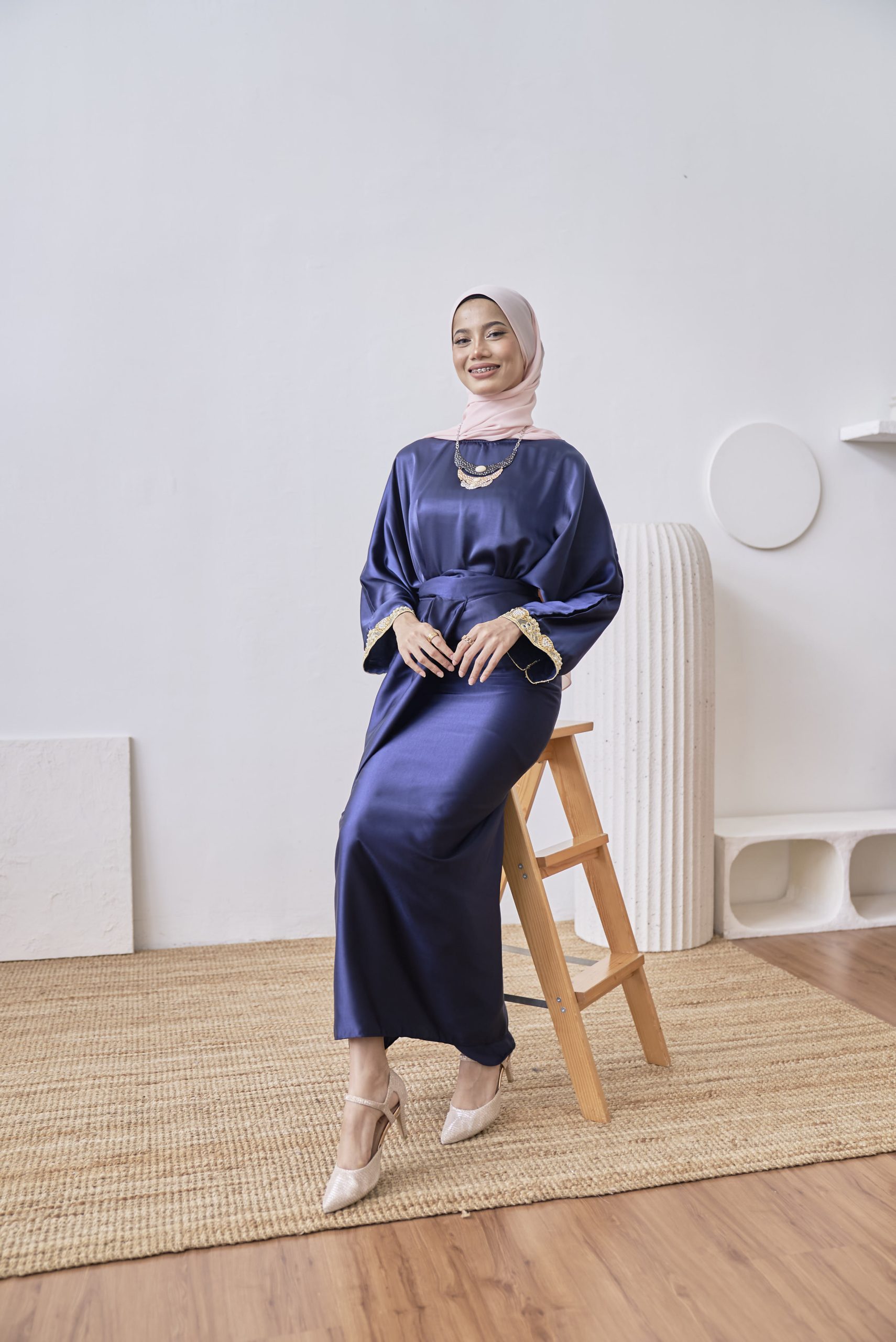 RAISAHDARKBLUE 3