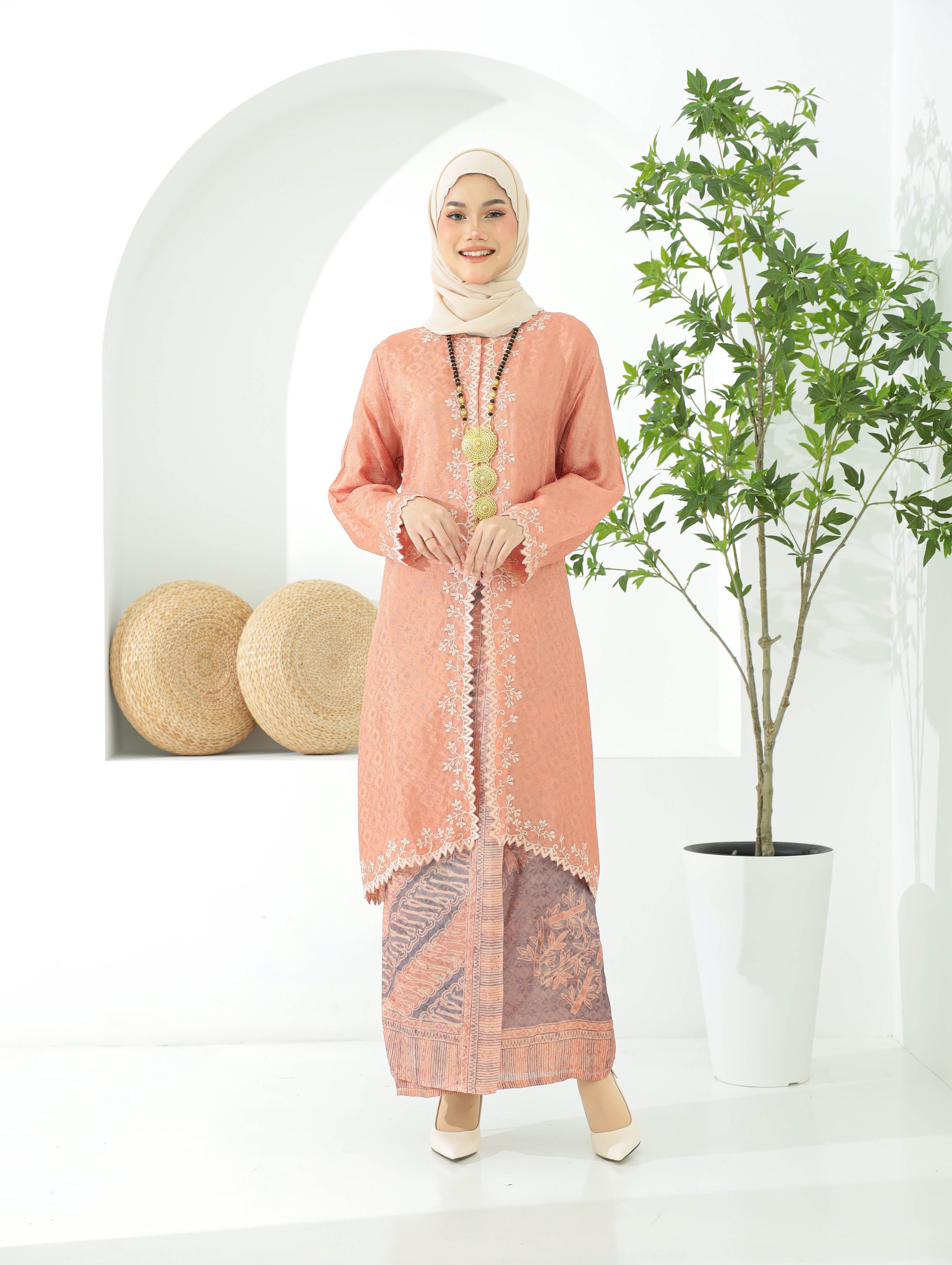 Maheera - Rich Coral - Fia Exclusive