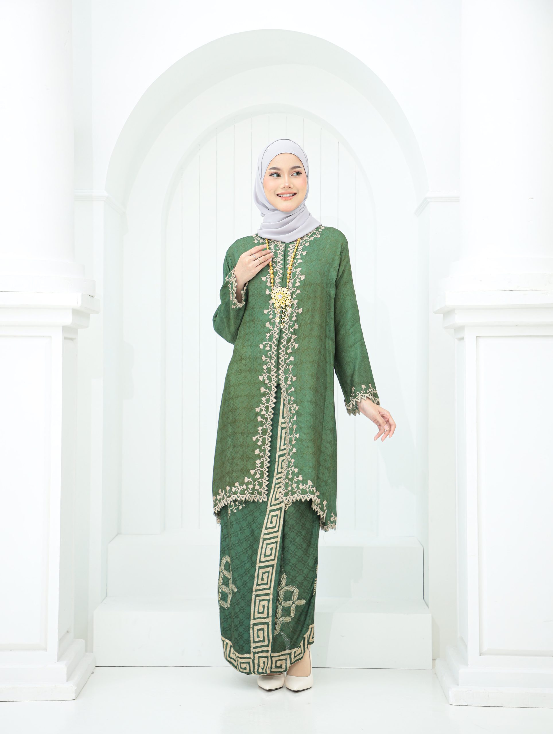 Maheera - Classic Green - Fia Exclusive